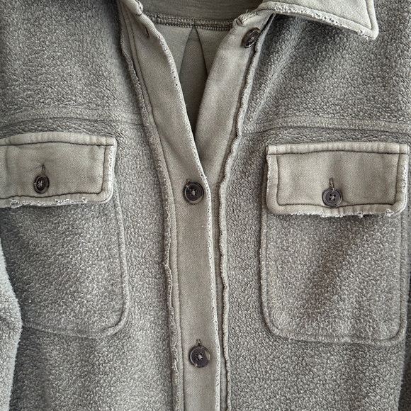 We The Free Ruby Oversized Shirt Jacket, Size XS, Olive Green - Picture 12 of 16